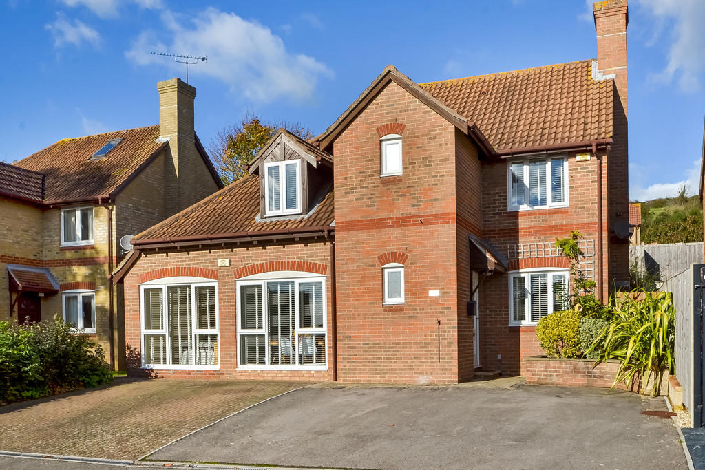 5 bedroom detached house for sale in Cosham, Hampshire, PO6