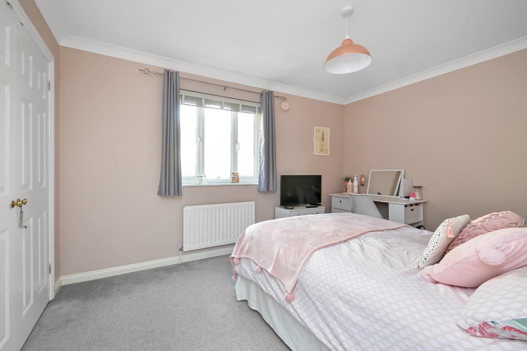 5 bedroom detached house for sale in Cosham, Hampshire, PO6