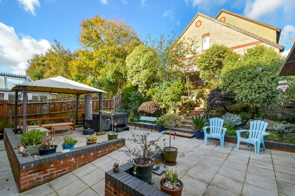 5 bedroom detached house for sale in Cosham, Hampshire, PO6