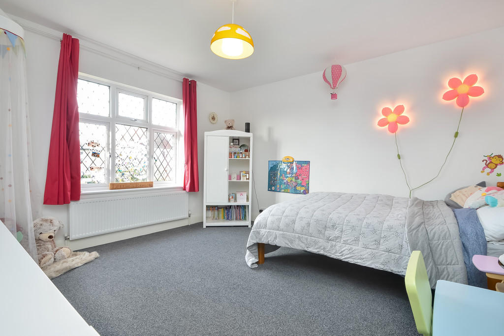 5 bedroom semidetached house for sale in East Cosham, Hampshire, PO6