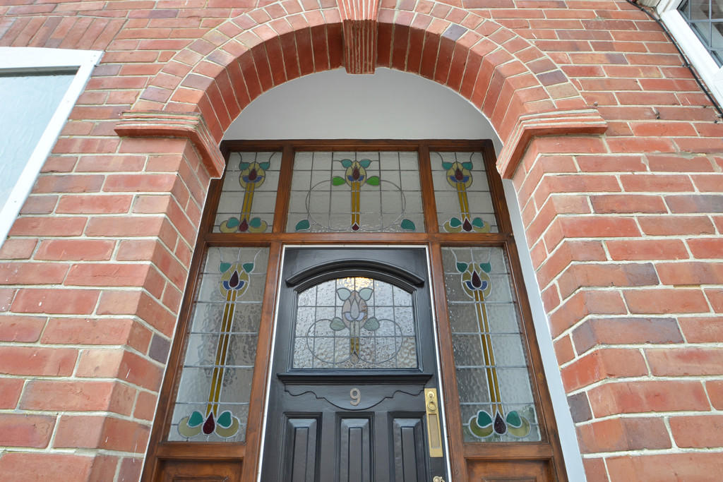 5 bedroom semidetached house for sale in East Cosham, Hampshire, PO6