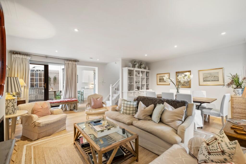 Main image of property: Queens Gate Mews, 
South Kensington, SW7