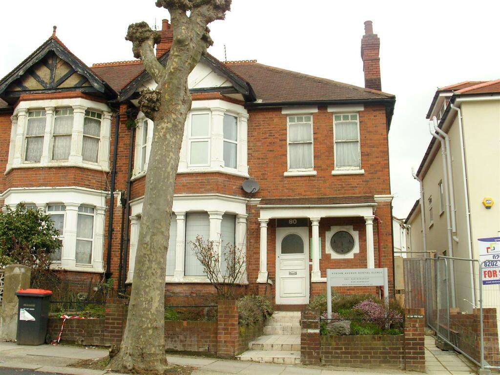 Main image of property: Vivian Avenue, Hendon, London, NW4