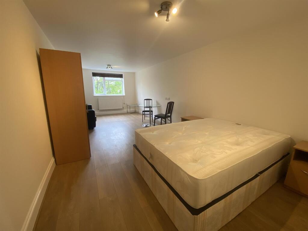 Main image of property: Bunns Lane, Mill Hill, London