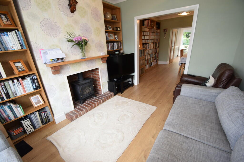 Additional property image - Nab Wood Crescent, Nab Wood