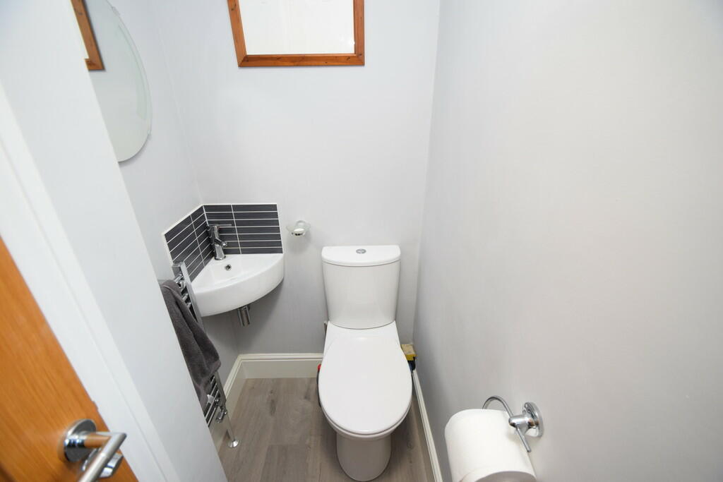 Additional property image - Nab Wood Crescent, Nab Wood