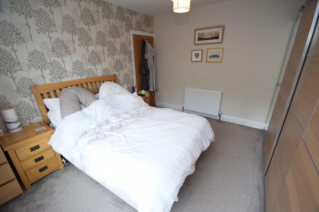 Additional property image - Nab Wood Crescent, Nab Wood