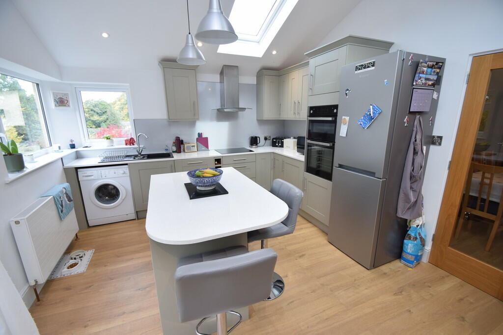 Additional property image - Nab Wood Crescent, Nab Wood