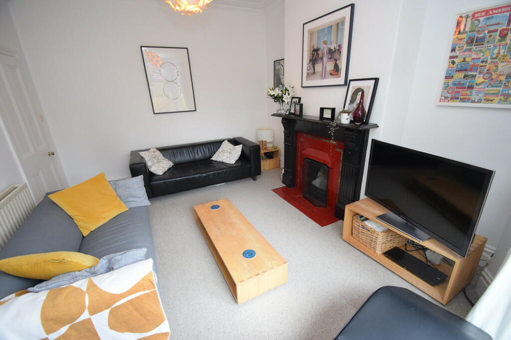 Additional property image - Park Grove, Shipley