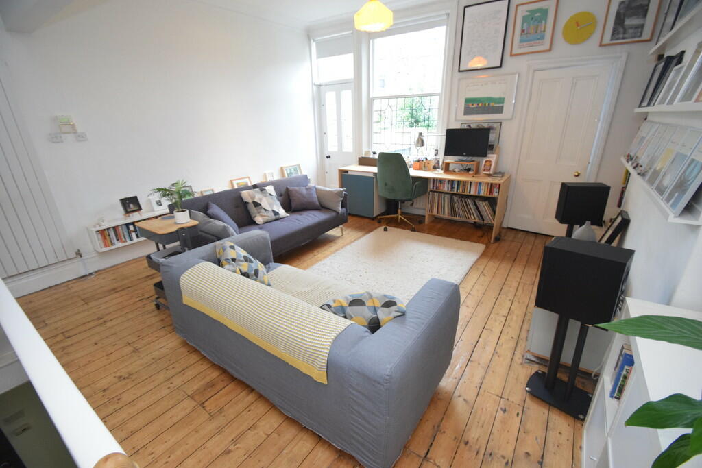 Additional property image - Park Grove, Shipley