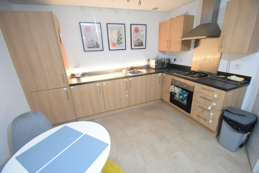 Additional property image - Mill Race Lane, Laisterdyke