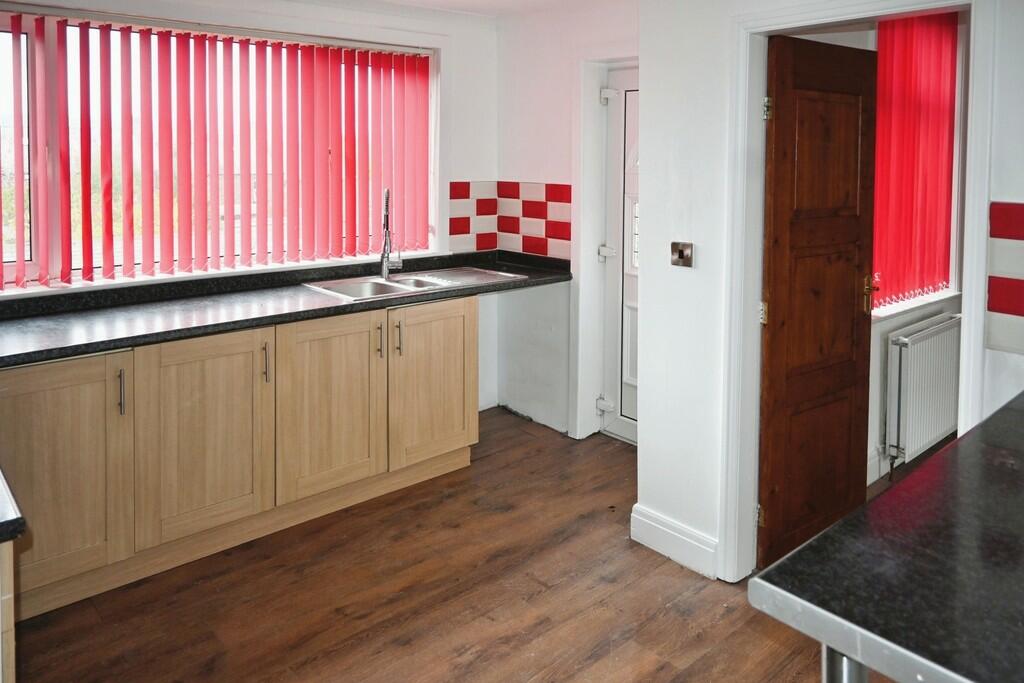 Additional property image - Oakbank Avenue, Keighley
