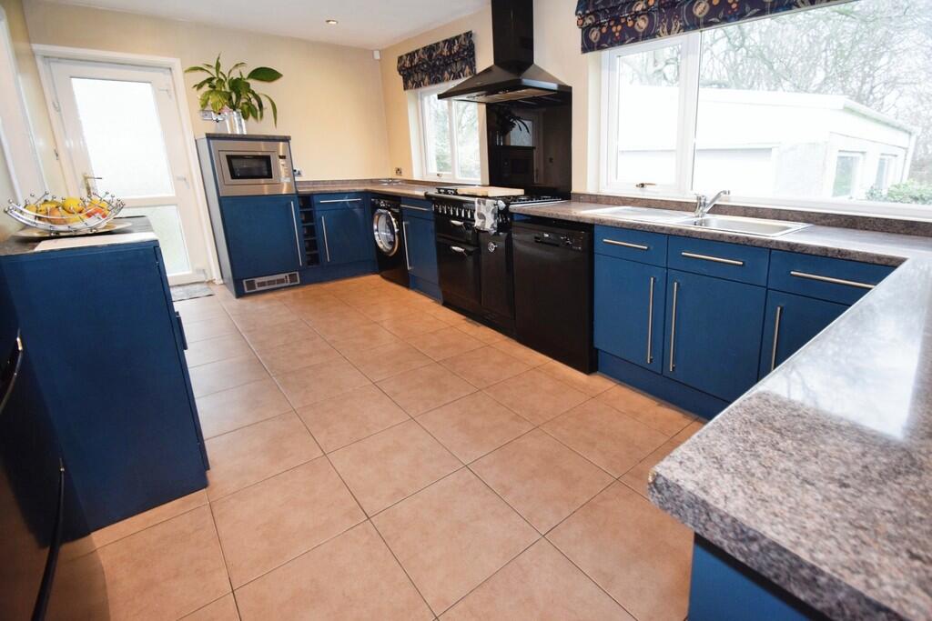 Additional property image - Woodland Grove , Bradford