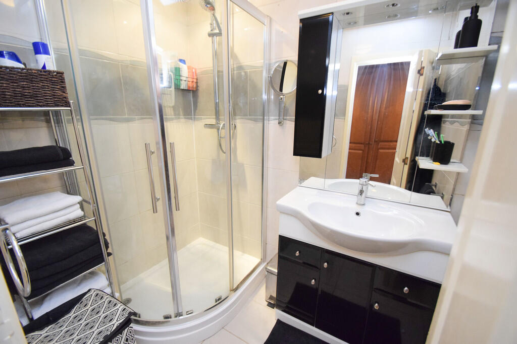 Additional property image - Woodland Grove , Bradford