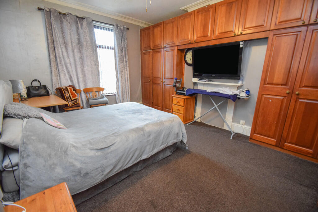 Additional property image - Wellington Crescent, Shipley