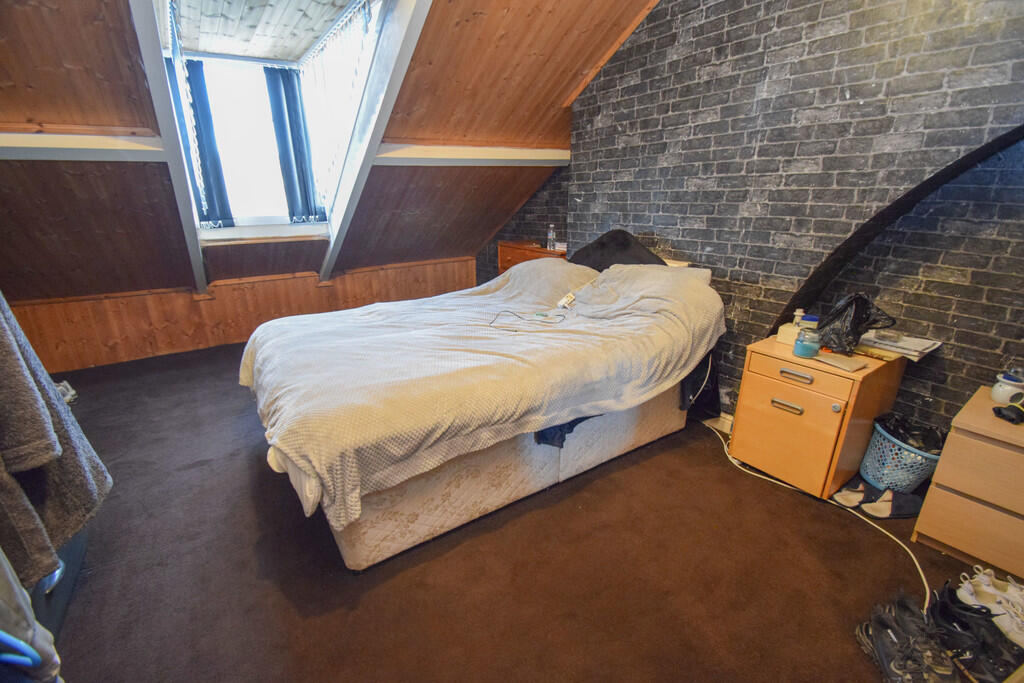 Additional property image - Wellington Crescent, Shipley