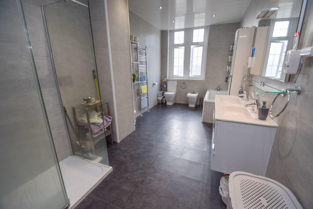 Additional property image - Wellington Crescent, Shipley