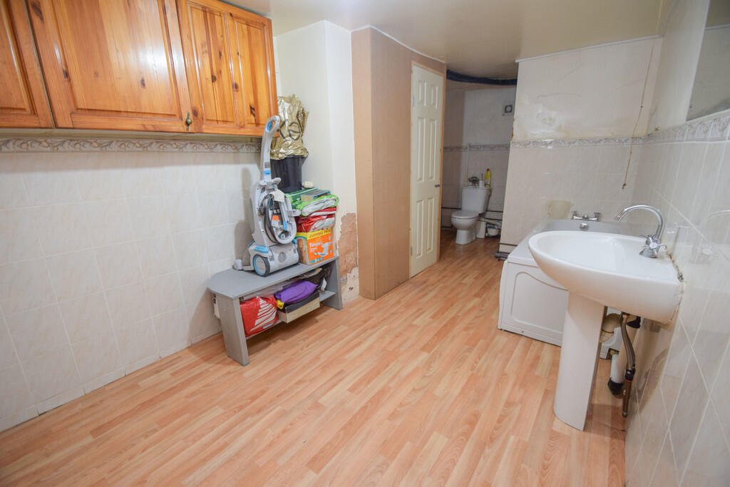 Additional property image - Wellington Crescent, Shipley