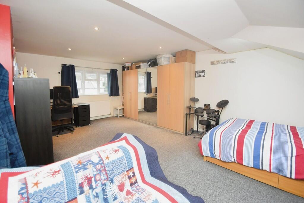 Additional property image - Fairway, Shipley