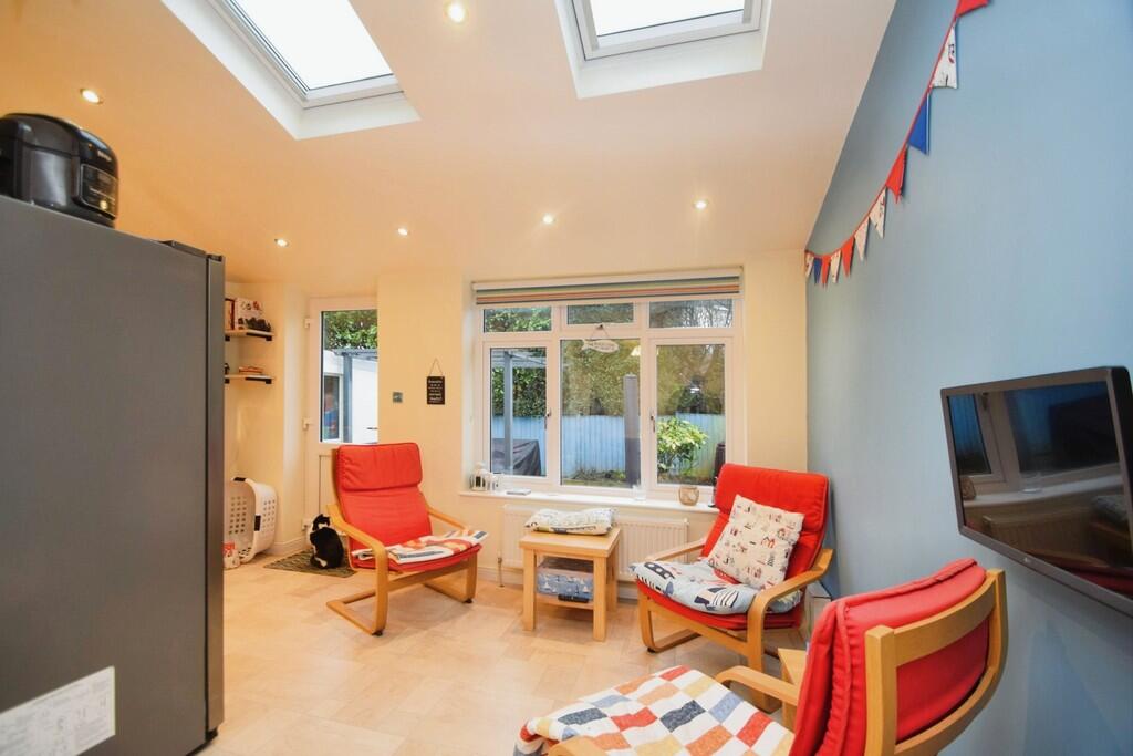 Additional property image - Fairway, Shipley