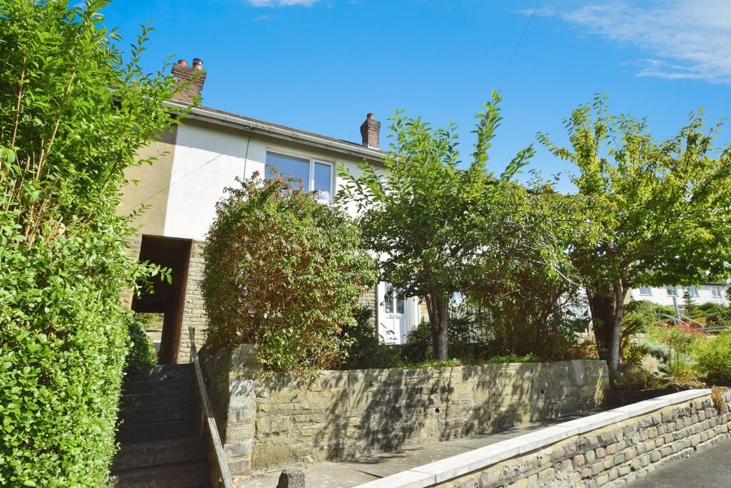 Main image of property: Lilac Grove, Shipley
