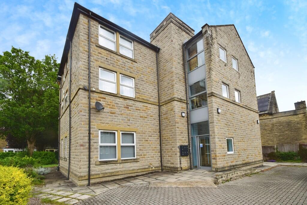 Main image of property: Wellington Crescent, Shipley