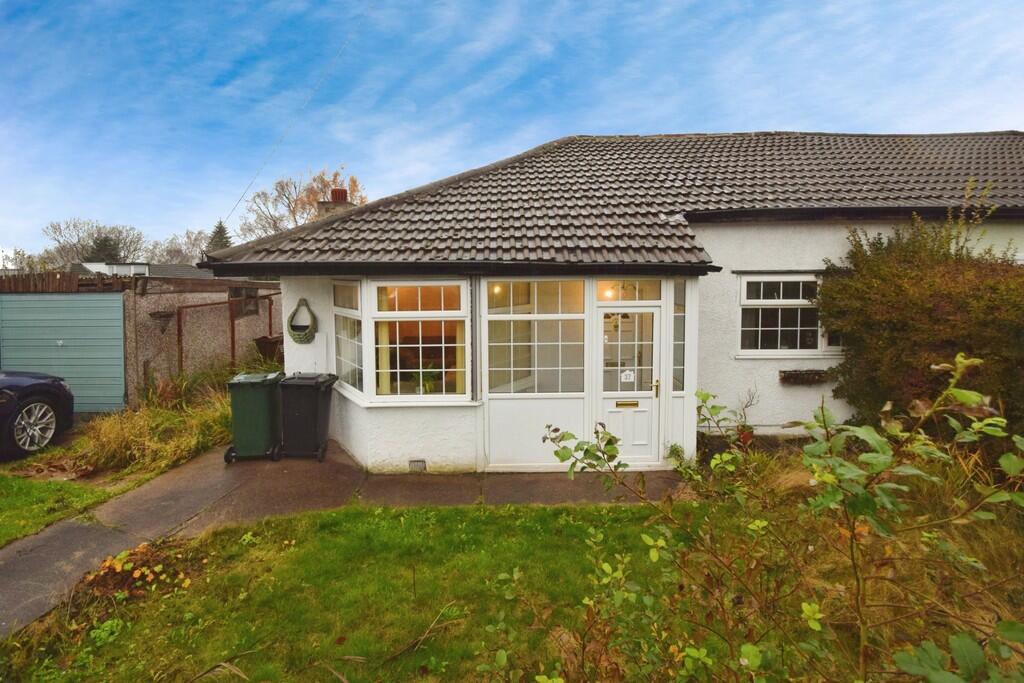 Main image of property: Nab Wood Grove, Shipley