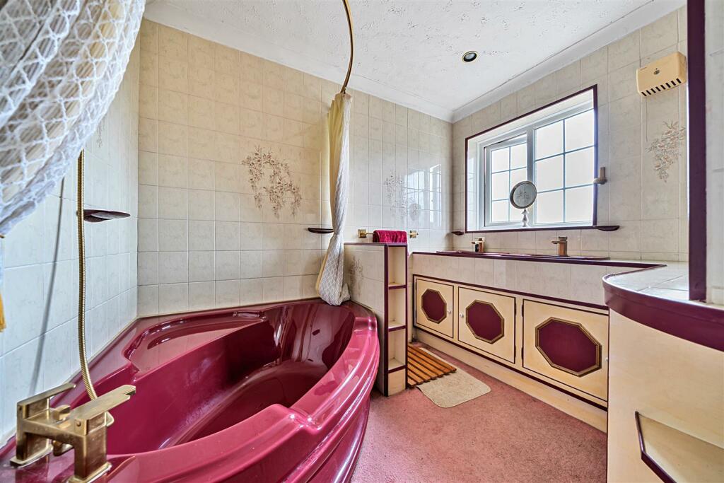 Additional property image - Rural Martin Mill, East Kent