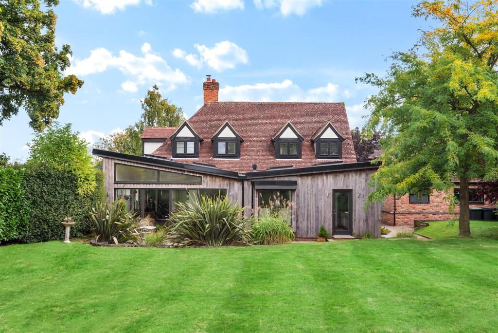 Main image of property: Woolage Green,Nr Canterbury- East Kent