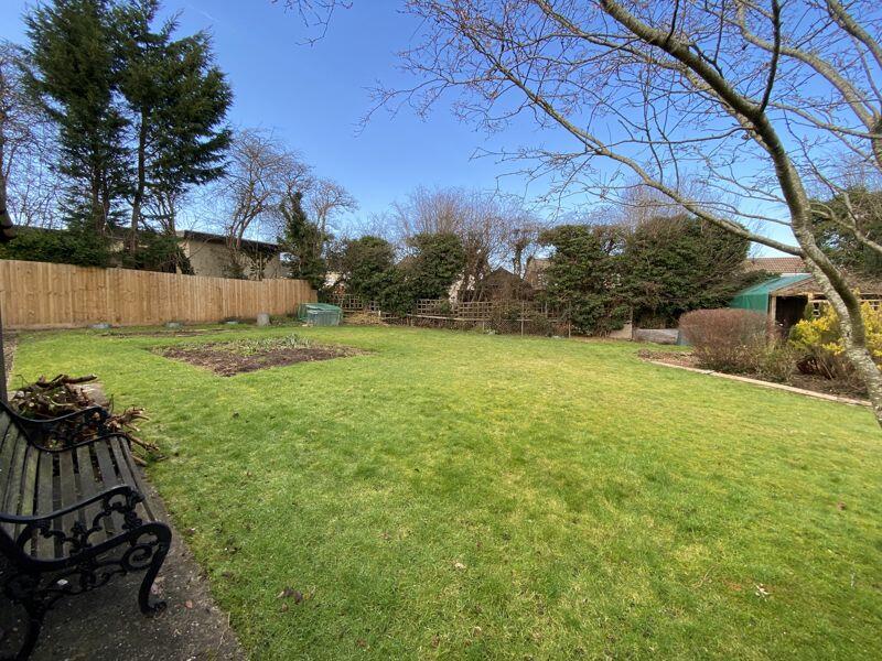 3 bedroom cottage for sale in Thornbury, BS35