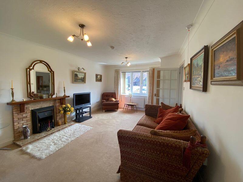 Additional property image - ALVESTON
