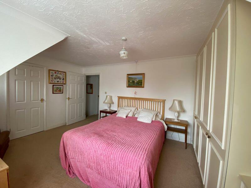 Additional property image - ALVESTON