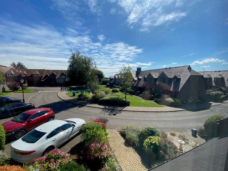 Additional property image - ALVESTON
