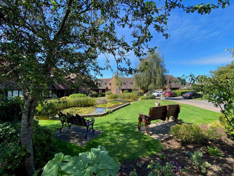 Additional property image - ALVESTON