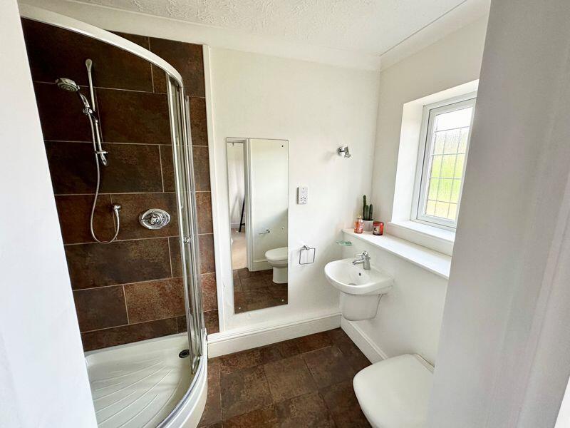 Additional property image - ALVESTON, BRISTOL