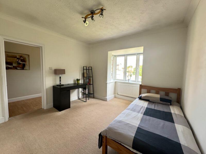 Additional property image - ALVESTON, BRISTOL
