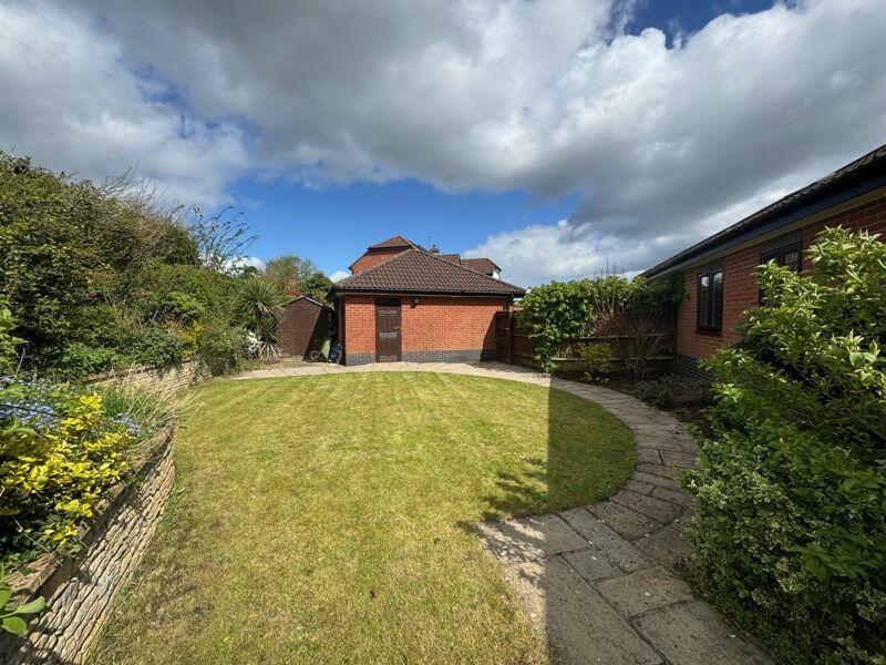 Additional property image - ALVESTON, BRISTOL