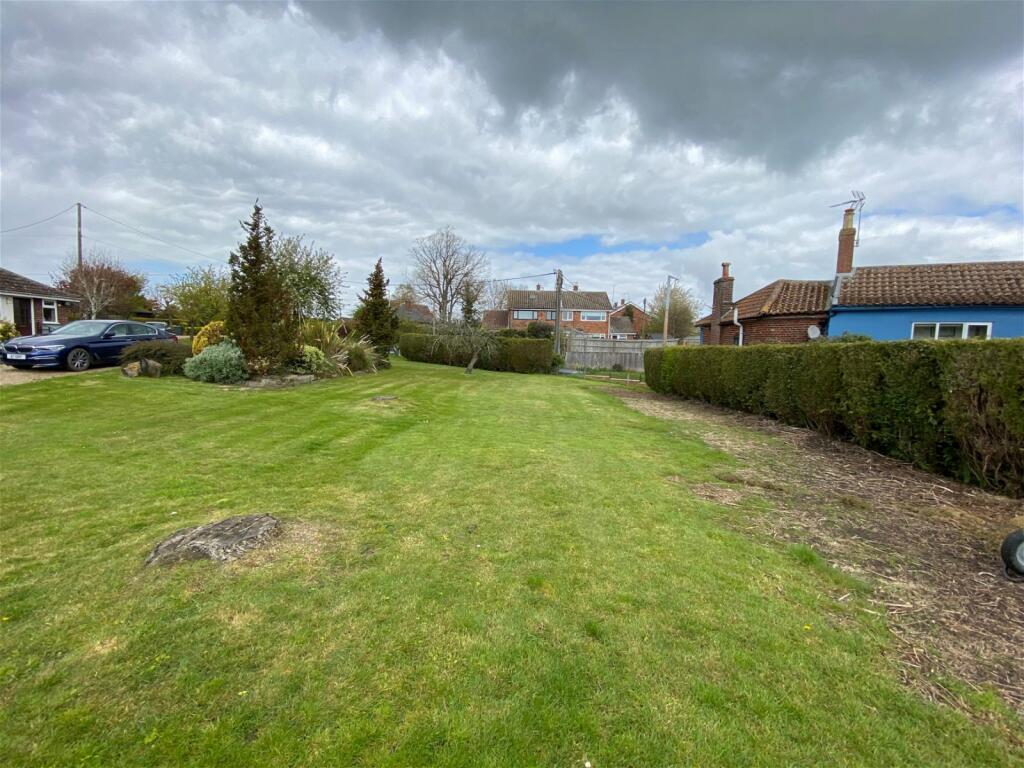 Plot for sale in Mount Pleasant, Framlingham, Suffolk, IP13