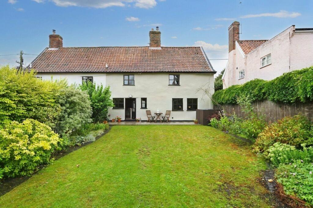 3 bedroom semidetached house for sale in Hacheston, Near Framlingham