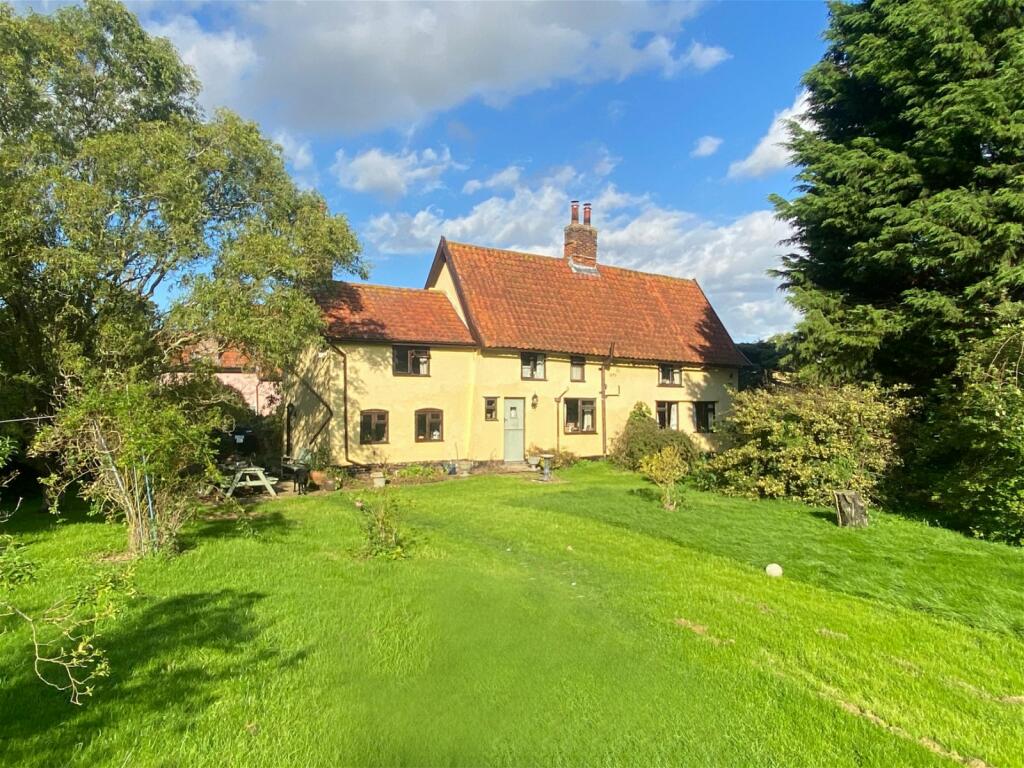 4 bedroom detached house for sale in Worlingworth, Nr Framlingham
