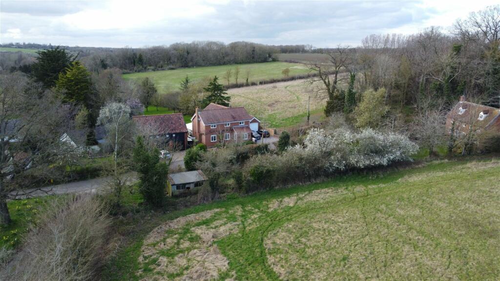 4 bedroom detached house for sale in Rendham, Nr Saxmundham, Suffolk, IP17