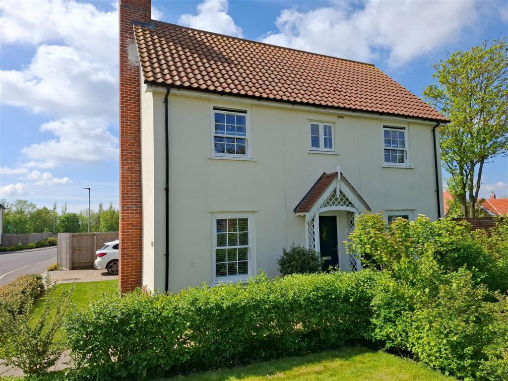 3 bedroom detached house for sale in Framlingham, Suffolk, IP13