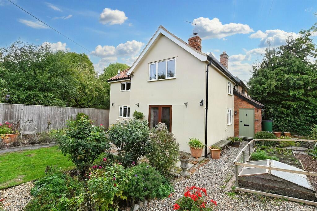 3 bedroom semidetached house for sale in Brundish, Nr Framlingham