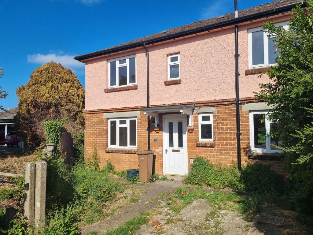 3 bedroom semi-detached house