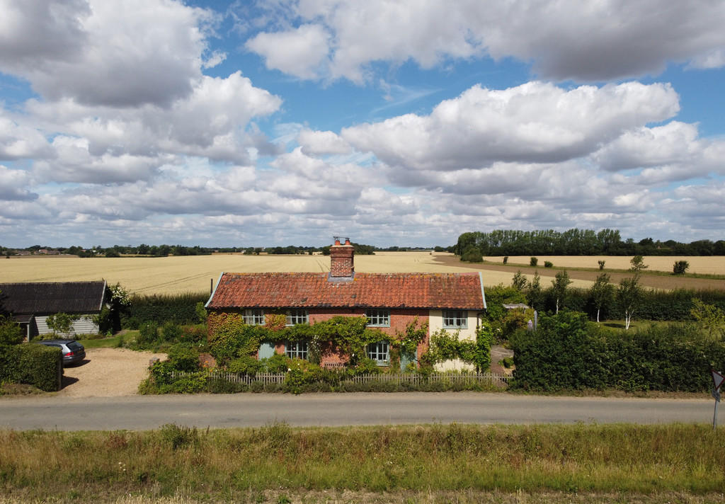 4 bedroom cottage for sale in Monks Soham, Near Framlingham, Suffolk, IP13