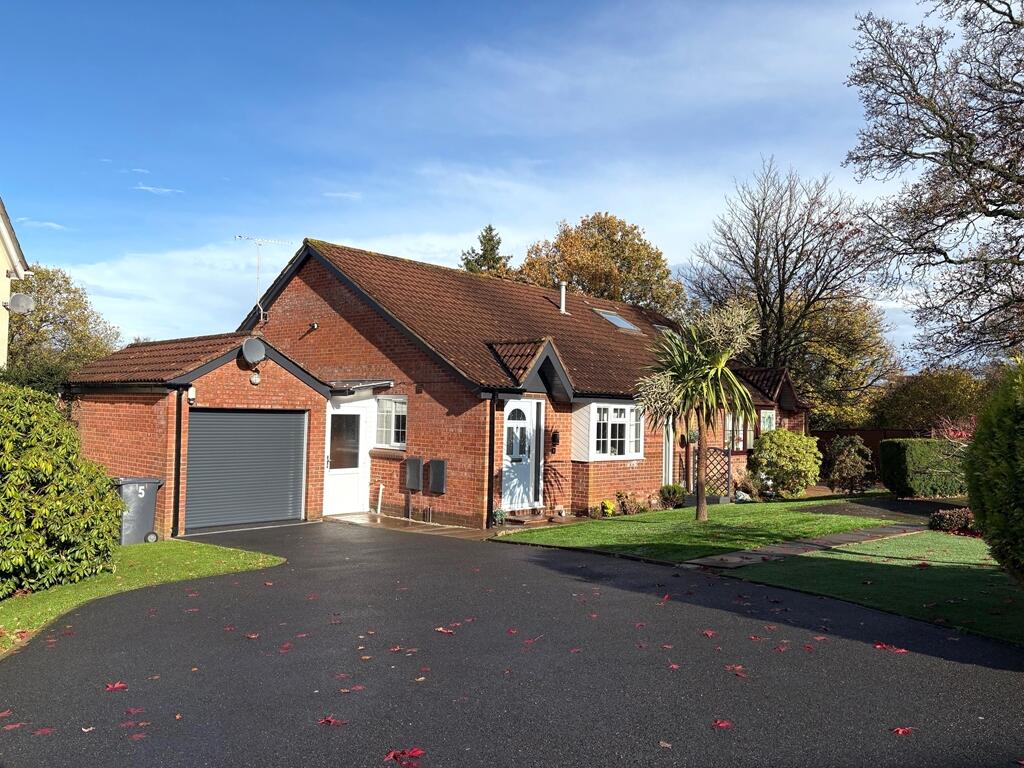 Main image of property: Ferndale Close, Honiton