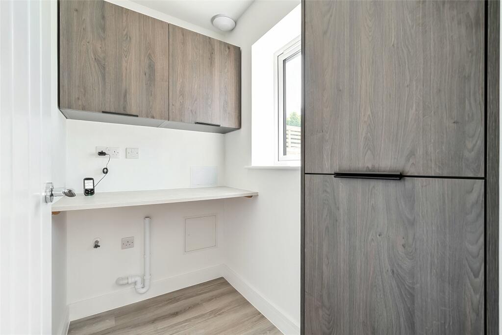 Additional property image - Yew Tree Cottages, The Common, Patchway, Bristol, BS34