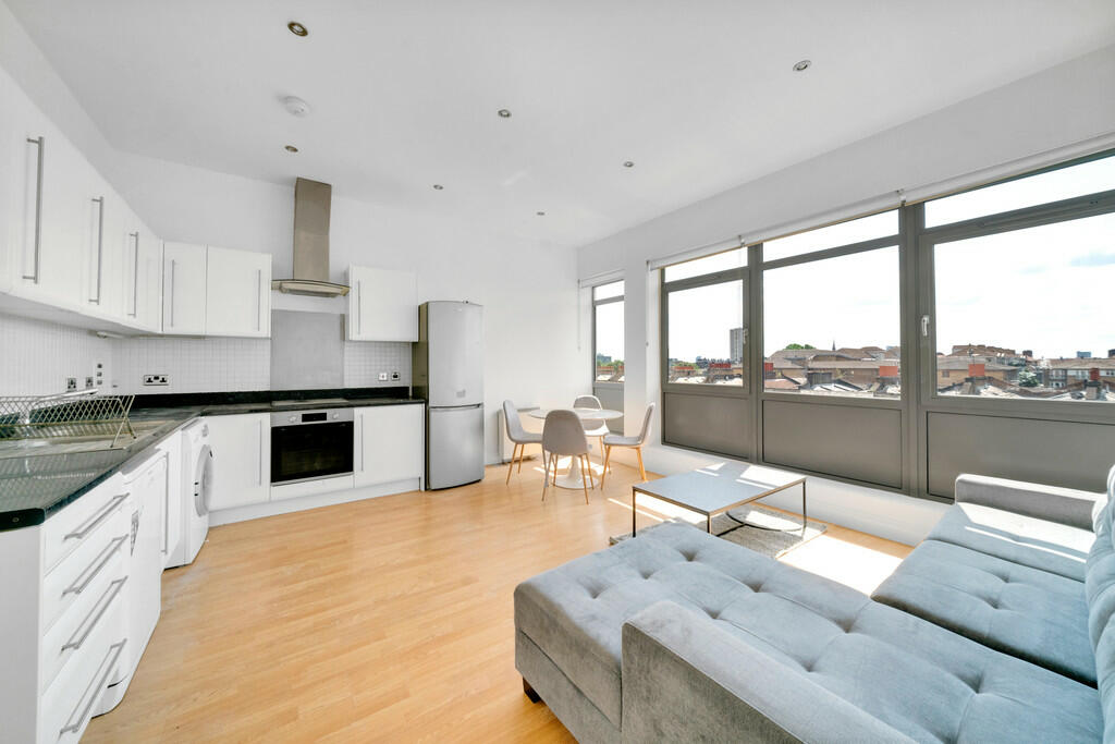 Main image of property: Gallery Apartments, Commercial Road, Whitechapel, London, E1