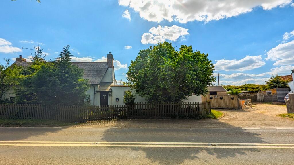 Main image of property: Pershore Road, Stoulton, Worcester, WR7