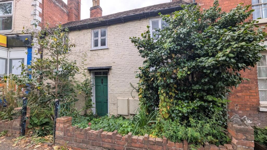 Main image of property: AUCTION - London Road, Worcester, WR5